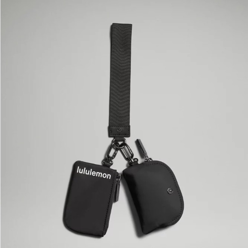 NWT Lululemon Dual Pouch Wristlet